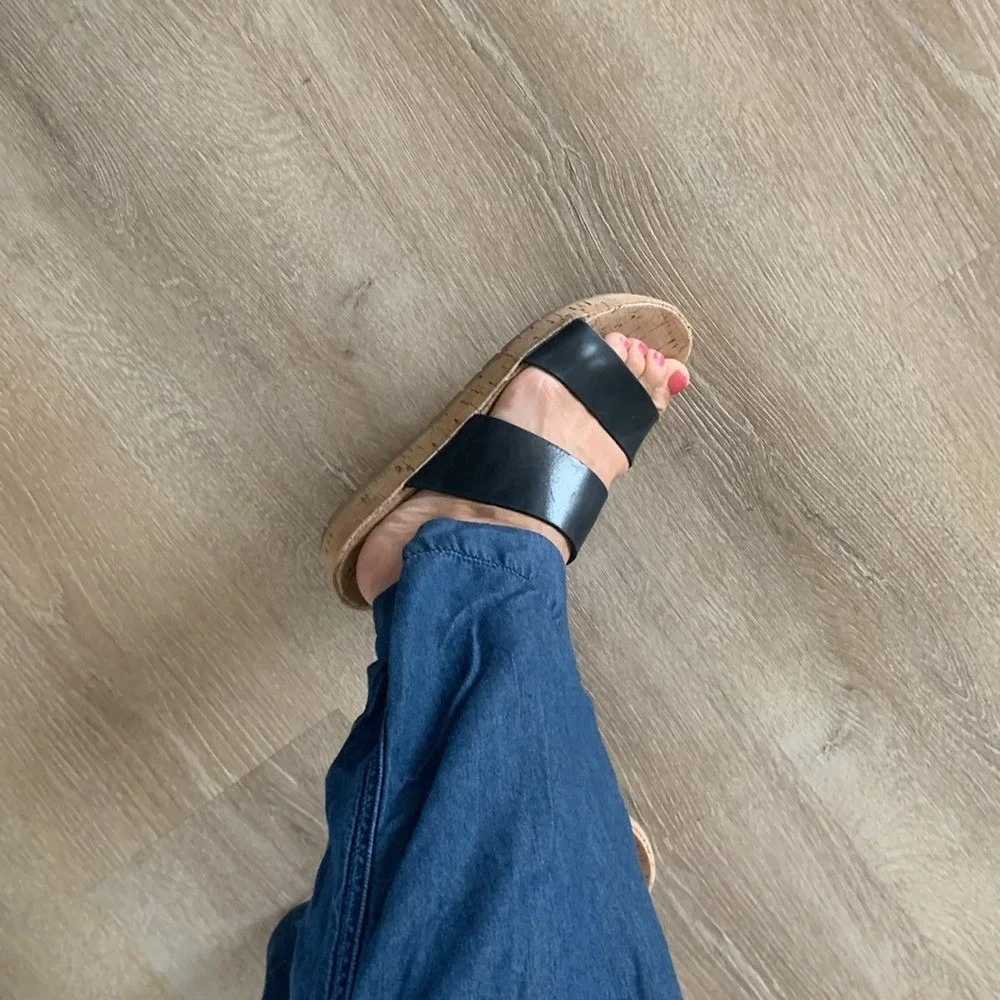 Korks Tidal Sandals Women's Size 8.5 M‎ Shoes Slides Double Strap Black Leather